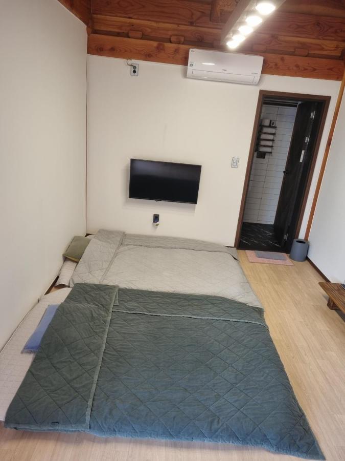 Wonhwaroo Villa Gyeongju Exterior photo