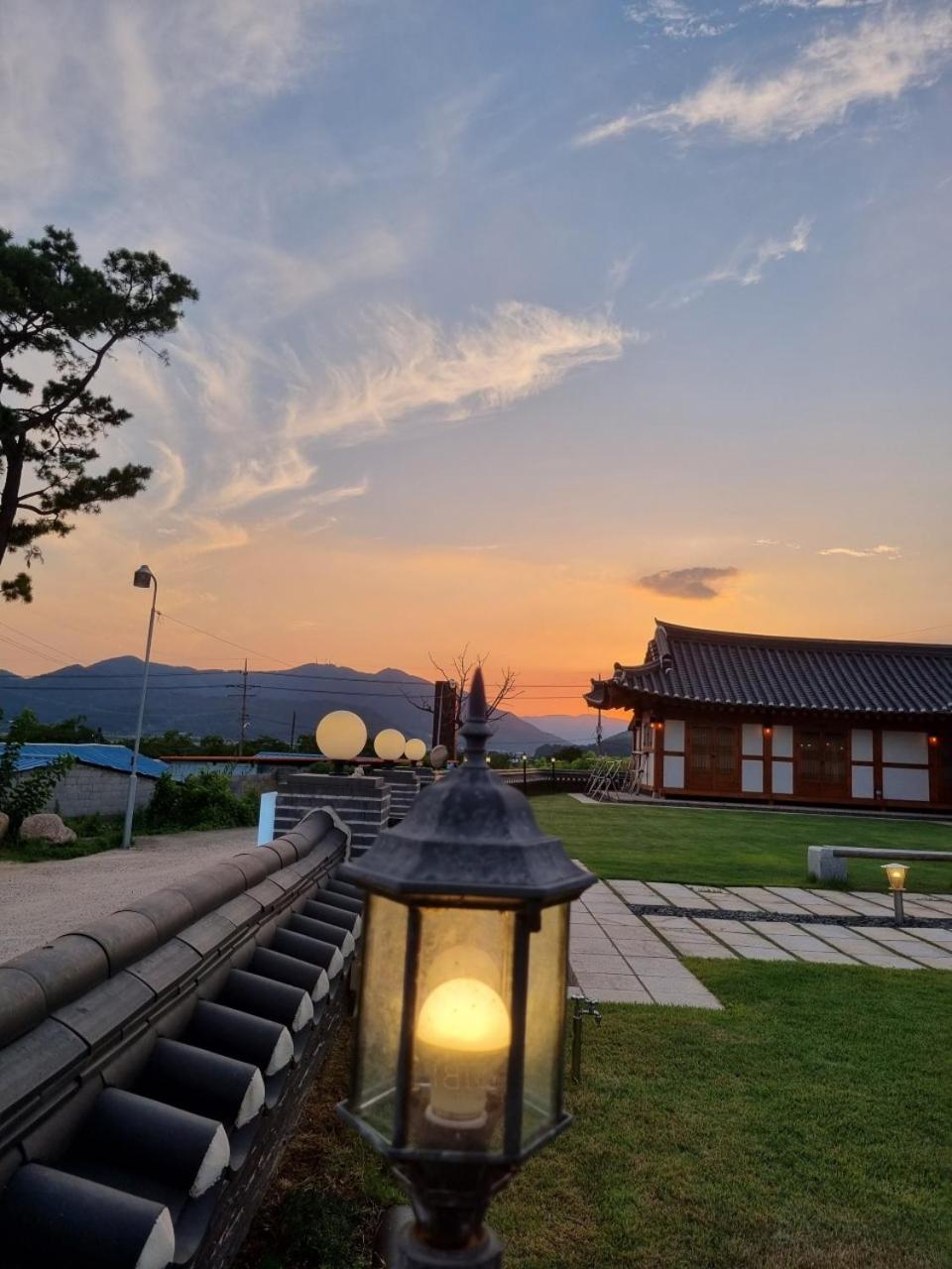 Wonhwaroo Villa Gyeongju Exterior photo